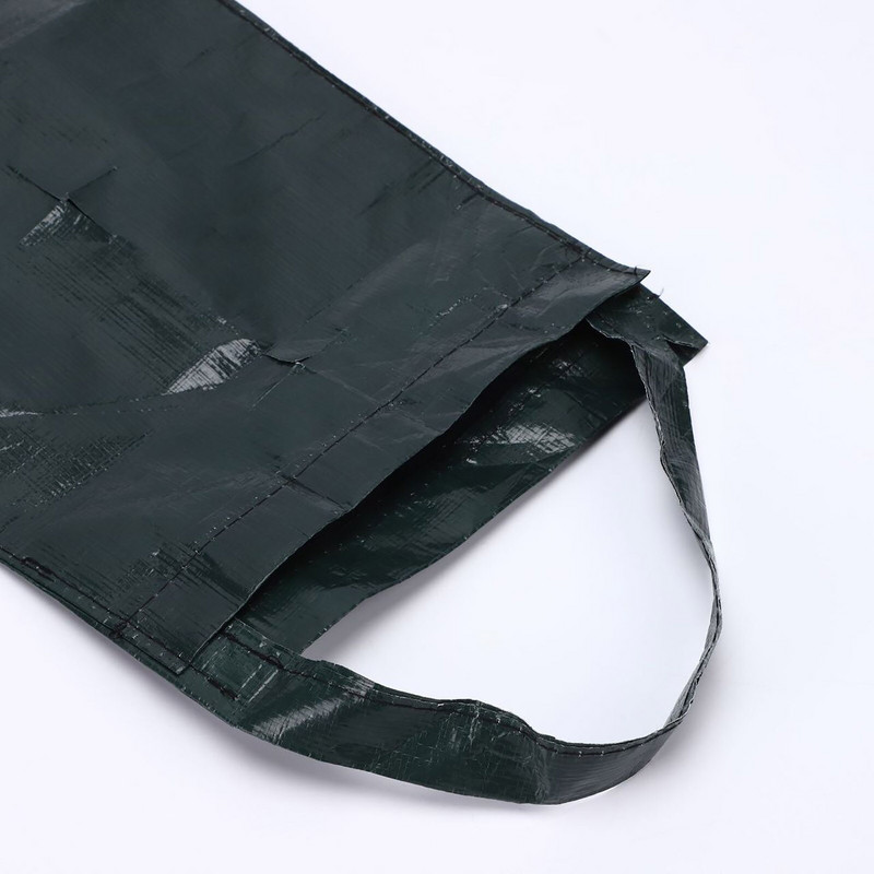 Záhradný závesný vak s farbivom na trávu, jahodová plsť, pestovateľská látka, kvetináč, terasa, trávnik a záhrada, krabica s balíčkami