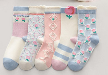 Ежедневни детски чорапи с флорални мотиви