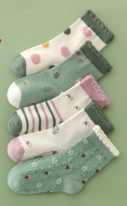 Set od 5 čarapa za djevojčice s vezom