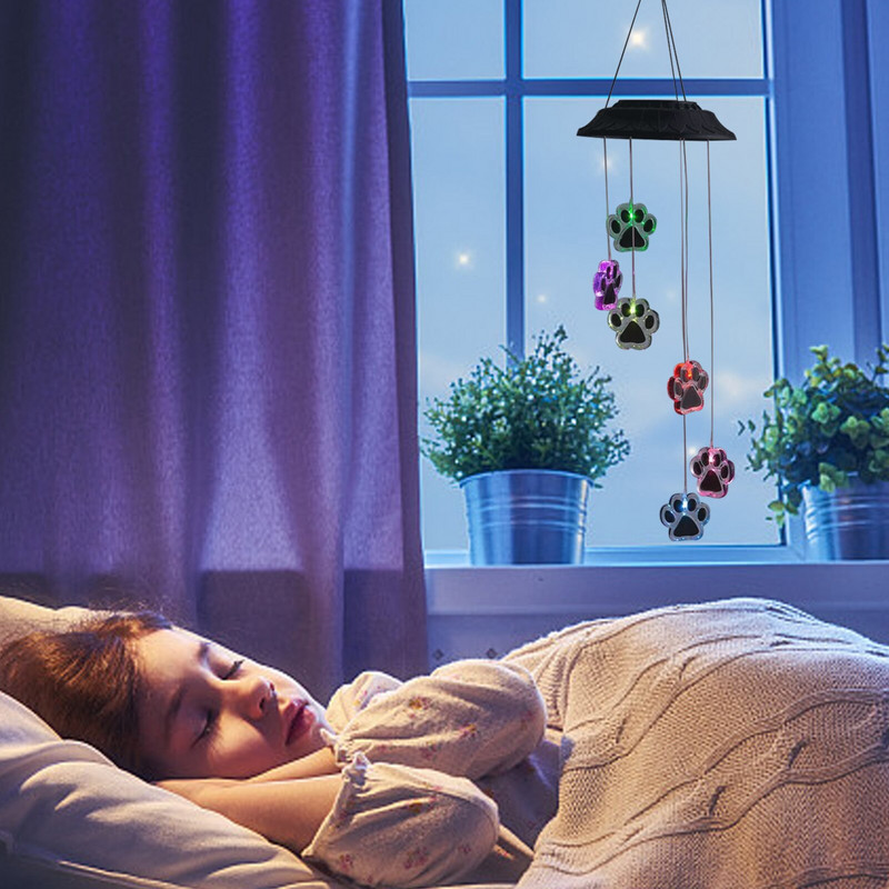 Saulės vėjo varpelio letenų atspaudai su saulės energija maitinami naminių gyvūnėlių letenų atspaudai LED saulės vėjo varpeliai patalpose lauko kabantys papuošalai Dovanos šuniui