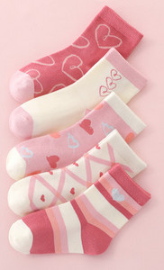 Dječje čarape sa cvjetnim motivima