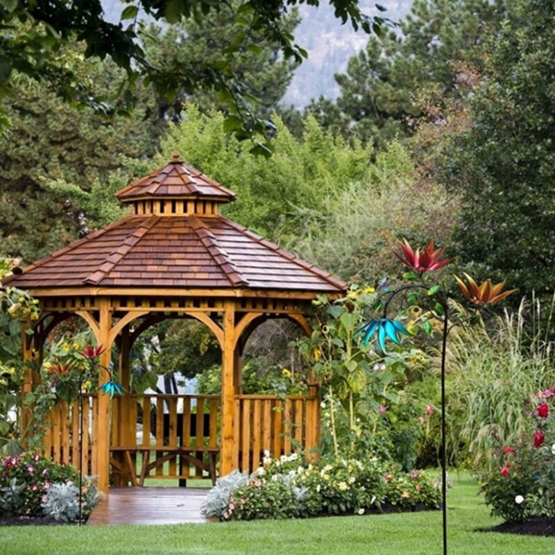 Geležies drugelio vėjo malūno žemės kištukas Spalvinga besisukanti sodo puošmena