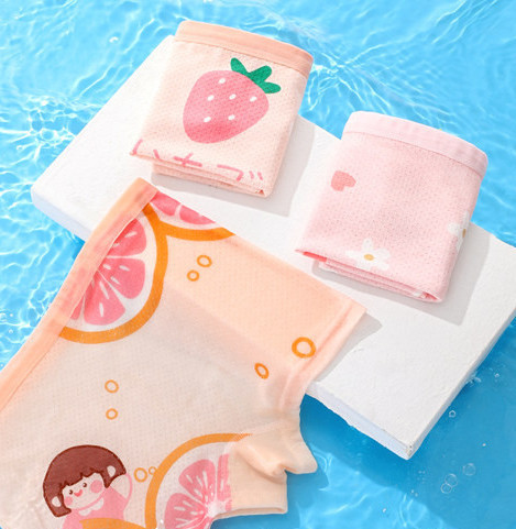 Boxeri pentru copii cu motive florale