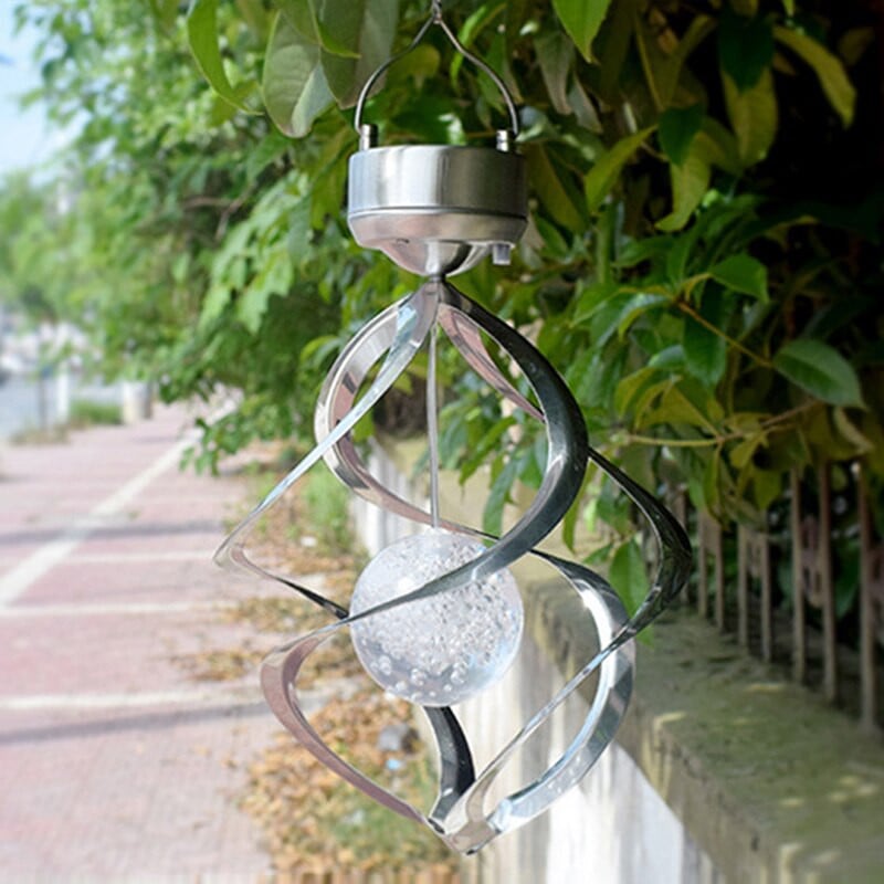 Solarna energija Wind Spinner Chime LED svjetiljka Viseća svjetiljka Spinner koja mijenja boju Saturn Spinner Light za uređenje dvorišta na travnjaku