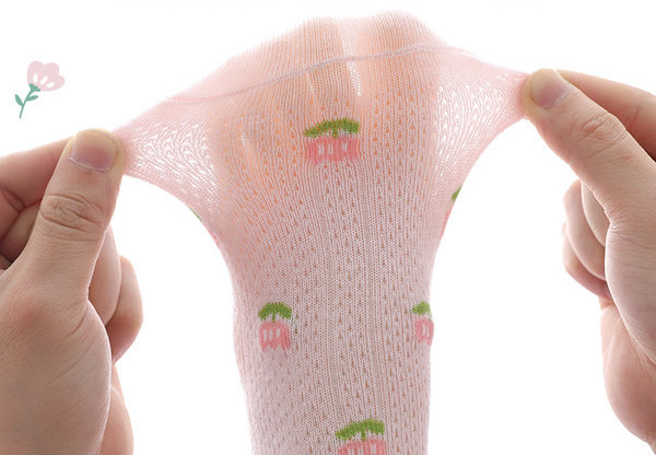 Įvairių spalvų vaikiškos kojinės mergaitėms