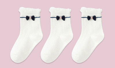 Csipke zokni lányoknak szalaggal 3 darab egy készletben