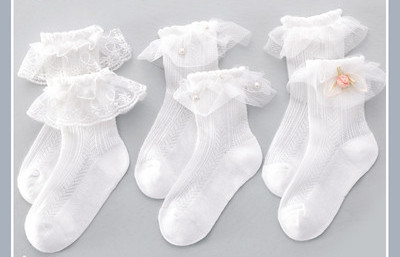 Csipke zokni lányoknak szalaggal 3 darab egy készletben