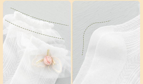 Vaikiškos kojinės su kaspinu ir nėriniais