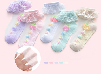 Детски чорапи с дантела 