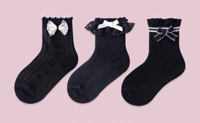 Vaikiškos kojinės su nėriniais ar kaspinėliais mergaitėms