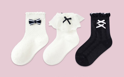 Vaikiškos kojinės su nėriniais ar kaspinėliais mergaitėms