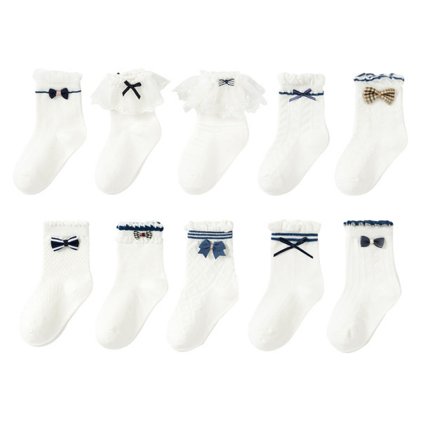 Vaikiškos kojinės su kaspinu ir nėriniais