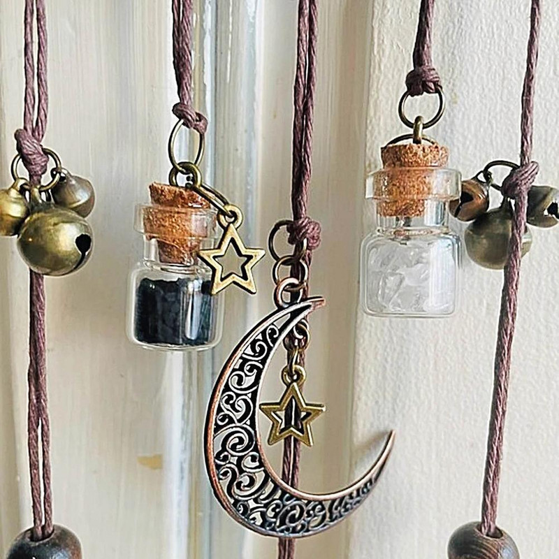 Raganų varpelių vainikas Rankų darbo raganos varpelių apsaugos durų pakabos Kabantys raganos varpeliai vėjo varpeliai namų durims