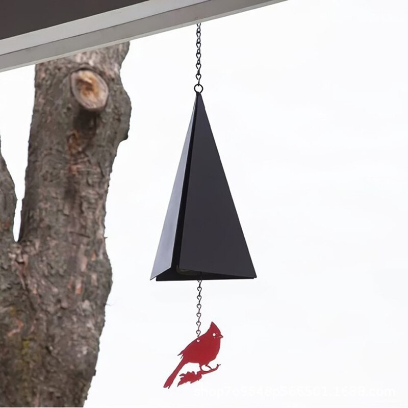 Dekoratyvinis vėjo varpelis su raminančiais ir atpalaiduojančiais melodiniais siūbuojančių plūdurų varpelių tonais metaliniame vandenyne