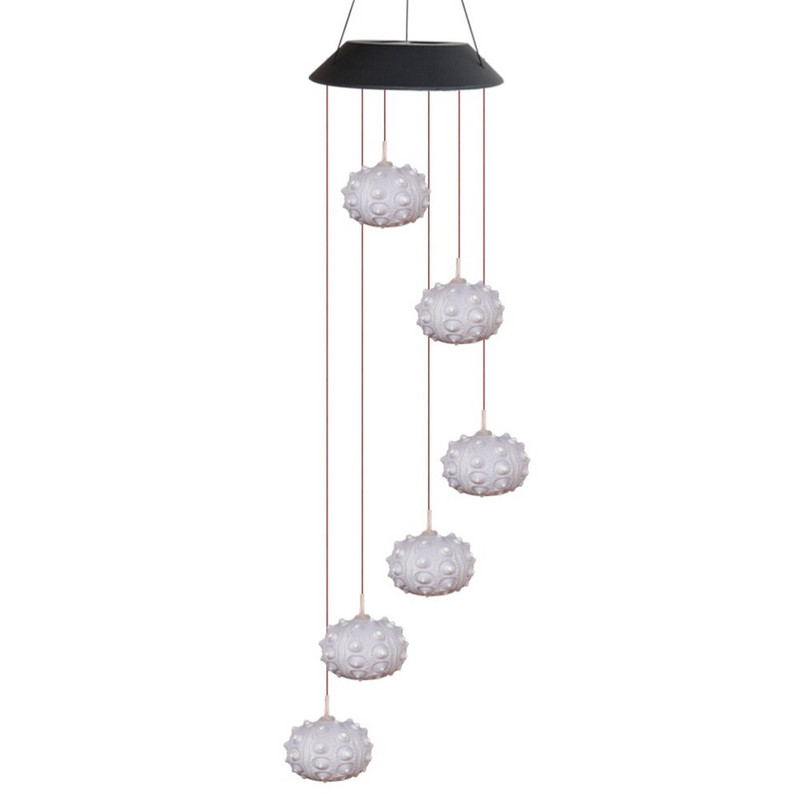 Keičiantis spalvą LED vėjo varpelio šviesus jūros ežio formos saulės vėjo varpelio lempa lauko kabantis ornamentas, skirtas namų vakarėlio kiemo festivaliui