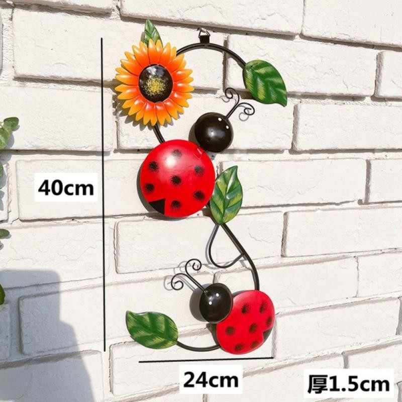 Sodo dekoravimas Lauko metalinis saulėgrąžų vabalas ir bičių pasveikinimo ženklas Sienų dekoras Pakabinamas sienos ornamentas Namų sodo apdaila