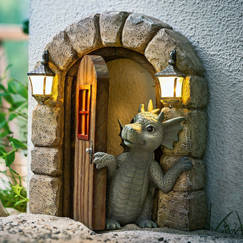 Забавна статуя на динозавър от смола Динозавър от вратата Дърво Hugger Градинско украшение за декор на открито Новост за домашен двор#g3