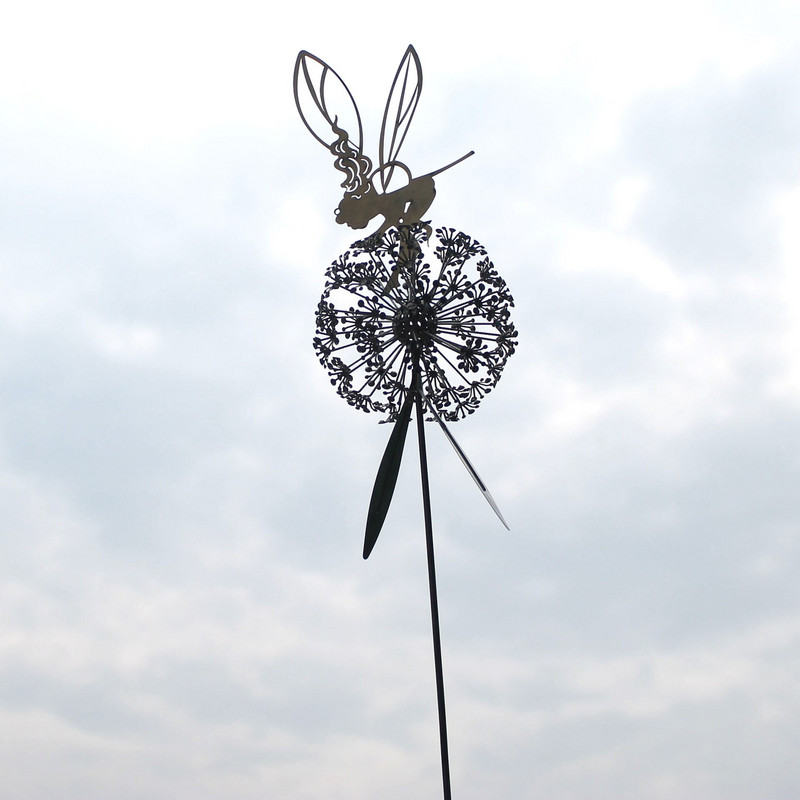 Sodo fėjos puošmena kuolas Kiaulpienės metalinis elfo silueto ornamentas kiemui meno dekoras Vejos kraštovaizdžio skulptūros dekoras