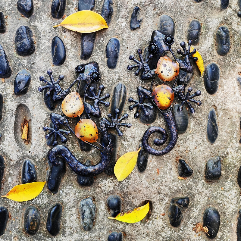 2 vnt Mažas metalinis gekonas driežas sienų dekoras namų sodui Dekoratyvinis lauko gyvūnų statulos Skulptūros Vejos kiemelis Jardin Yard