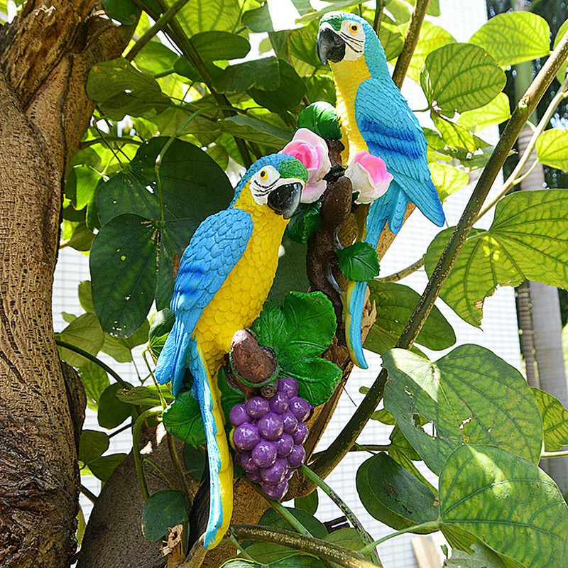 Kabanti papūgos statula Sodo dekoras Rankomis piešta paukščių skulptūra Medžio puošmena Derva amatų siena kabantis kiemo ornamentas