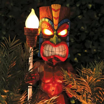 Захранван от слънчева енергия статуя на фенерче Tiki Външна декорация на дома Градинска фигурка Веранда Занаяти Вътрешен двор LED смола Хавайски тотем Скулптура