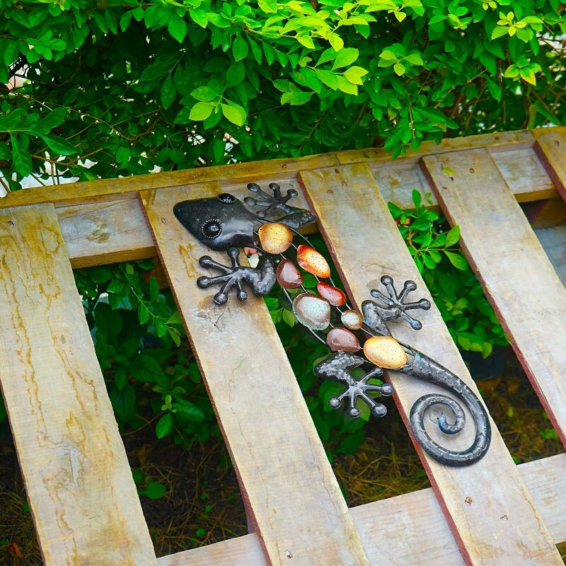 Διακόσμηση τοίχου 18 ιντσών Big Metal Gecko για Εξωτερικά αγάλματα σπιτιού και κήπου Γλυπτά της αυλής