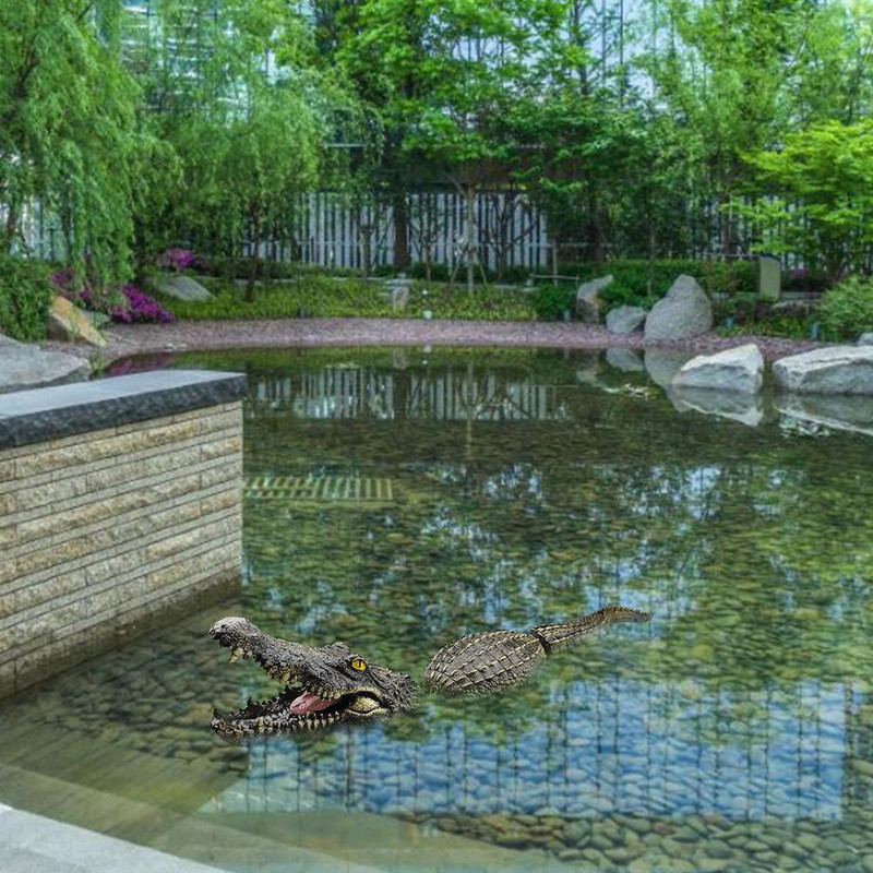 Plaukiojančio krokodilo baisaus statulos dekoro tvenkinio dervos imitacijos ornamentas plėšrūnų garnių anties valdymui sodo baseino dekoravimui