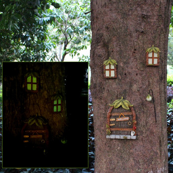 Прозорци с приказна врата за дървета Миниатюрна приказна градина с приказна лампа, светеща в тъмния двор Художествени скулптури за домашен декор на открито