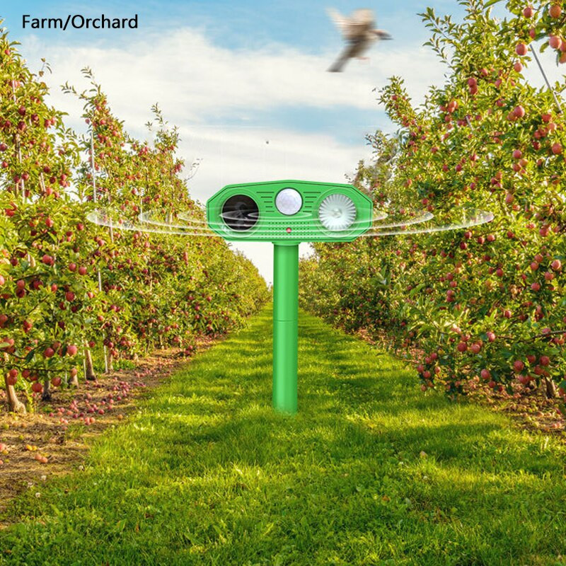 Ultragarsinis gyvūnų repeleris su saulės energija varomas gyvūnų atbaidiklis lauko šunims katėms su judesio jutikliu ir mirksinčiomis lemputėmis