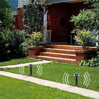 2021 Solar Ultrasonic Pest Repeller Anti Mice Rat Rodent Snake Outdoor Garden Lawn Orchard Mouse Repellant