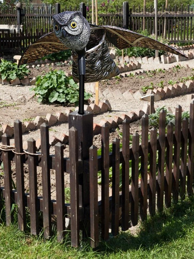 Pelėdų paukščius atbaidanti kaliausės puošmena netikra pelėda masalo paukščių baidyklė garso ir šešėlių valdymas sodo vejos kiemo papuošalai