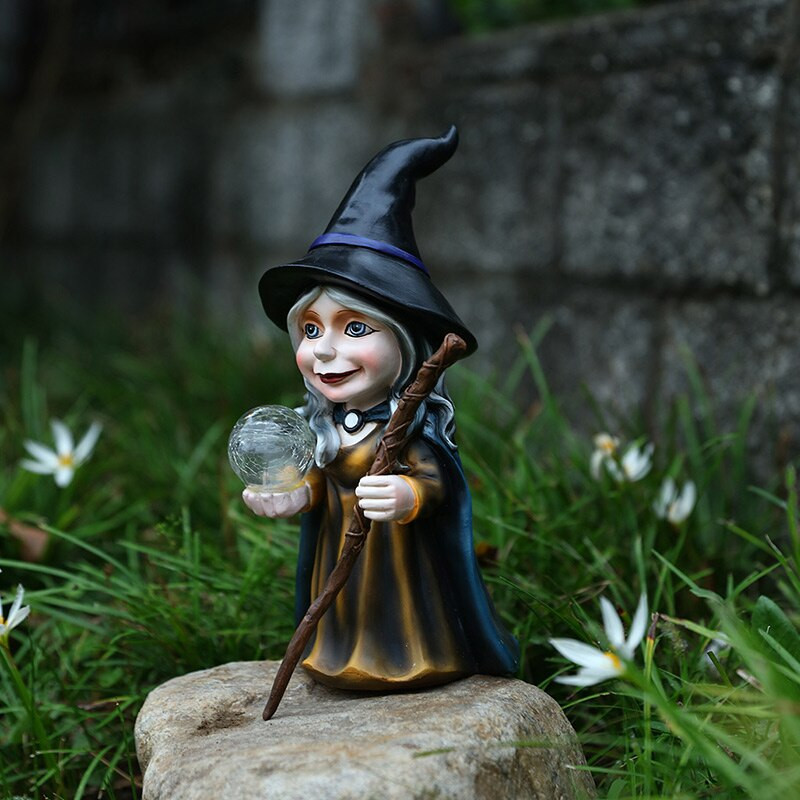 Záhradná socha čarodejnice, magická guľa, svetlo, domáca ozdoba, živicové sochy, nočné svetlá, socha, vonkajšia dekorácia na dvor, dovolenka