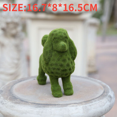 Dekoratyvinis besišlapinančio šuns lopšis Pulkuojančių šunų skulptūros Statula be piršto genėti ar laistyti Dekoratyvinis naminių gyvūnėlių sodo dekoras