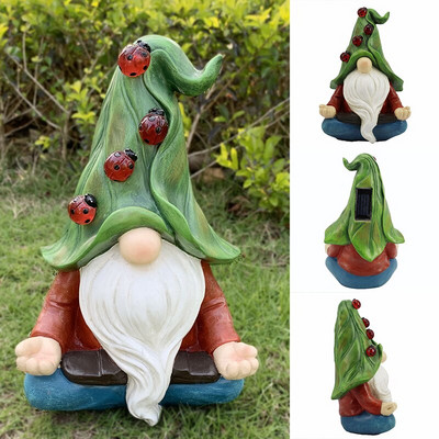 Dārza Saules rūķa statuja ar 4 mārītes gaismām, kas meditē skulptūra āra figūriņas Zālāja iekšpagalma pagalma lieveņa ornaments