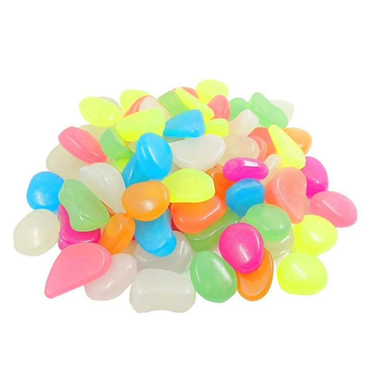 100 vnt Lauko kiemo Šviečiantys akmenys Sodo akmenukai Tamsoje šviečia Akvariumo puošmena Natūralūs kristalai, skirti takams