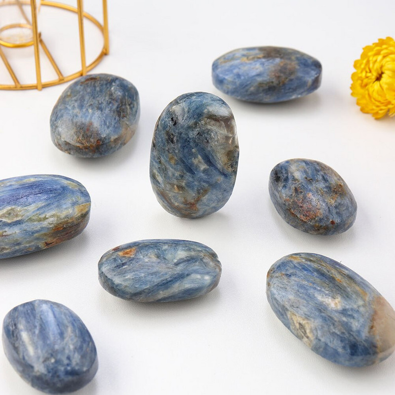 Prírodné liečivé kremeňové remeslá Kyanit Tumbled Mineral Specimen Leštené drahokamy Domáce akvárium Záhradná dekorácia nádrže na ryby