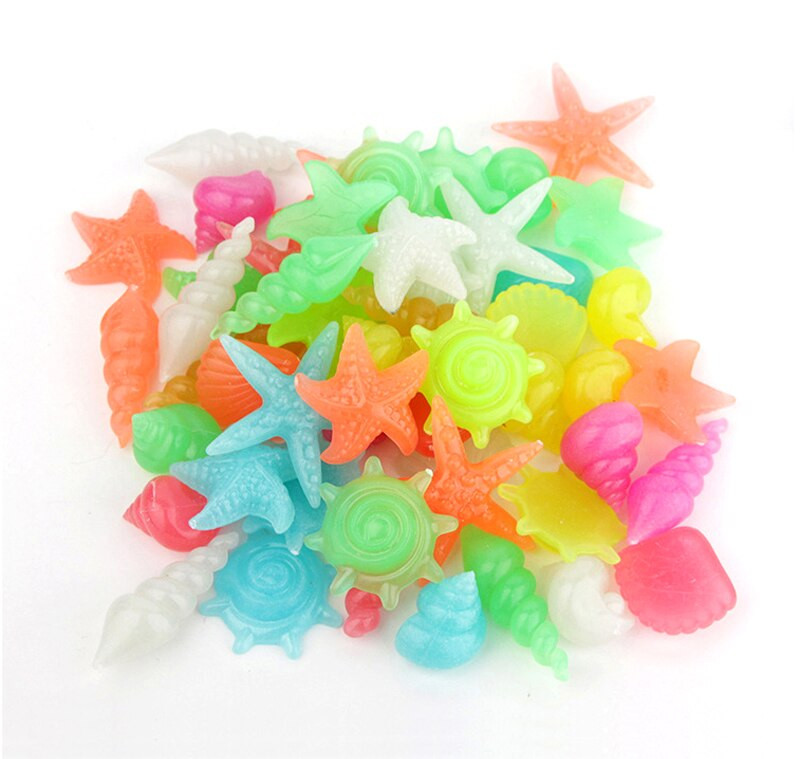 100 vnt. spalvingo švytėjimo tamsioje jūros žvaigždžių kriauklė šviesūs akmenys sodo augalų dekoravimui akvariume