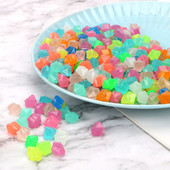 Derva šviečiantis akmenimis dirbtinis sodo žvyrasG Šviečiantis akmuo vazoninis žuvies bako papuošimas Dovanų takas Sodo dekoras