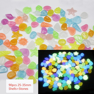 Lauke šviečiantys akmenys uolos šviečia tamsoje sode Akmenukai takams Takas Kiemas Veja Akmens kiemo apdaila