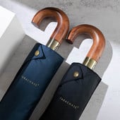 Нов голям дървен автоматичен чадър Бизнес мъжки марка Голям голф сгъваем чадър за дъжд Дамски авто винтидж чадър Ветроустойчив 10 ребра