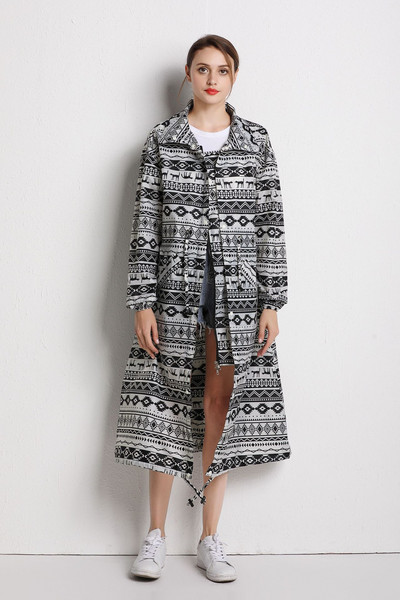 Uus mood pikendada meeste ja naiste vihmamantlit õhuke pontšo naistele veekindel pikk hingav vihmajope täiskasvanutele mõeldud vihmamantlid