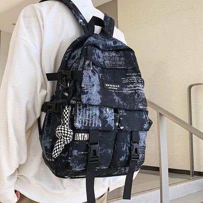 Vyriška kuprinė su kišenėmis ir dideliu vidiniu skyriumi