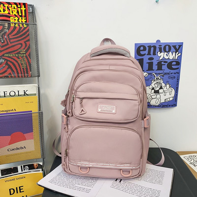 Pánsky textilný batoh s logom a prednými vreckami na zips