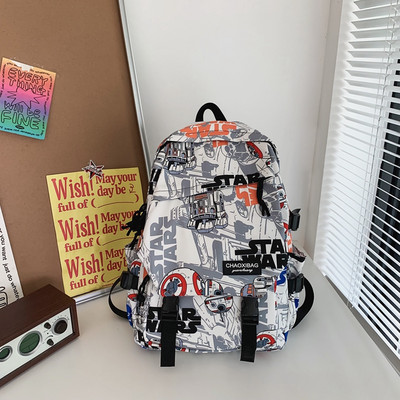 Moderný textilný batoh pre mužov s nápisom a plastovým zapínaním