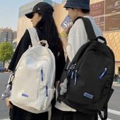 Pánsky ležérny batoh so zipsom a kľúčenkou