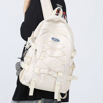 Pánsky textilný batoh so zapínaním na zips a bočnými vreckami