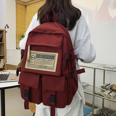 Pánsky batoh s výšivkou a vonkajšími vreckami