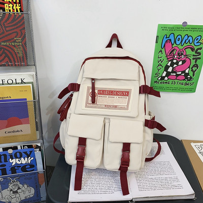 Pánsky batoh s výšivkou a vonkajšími vreckami