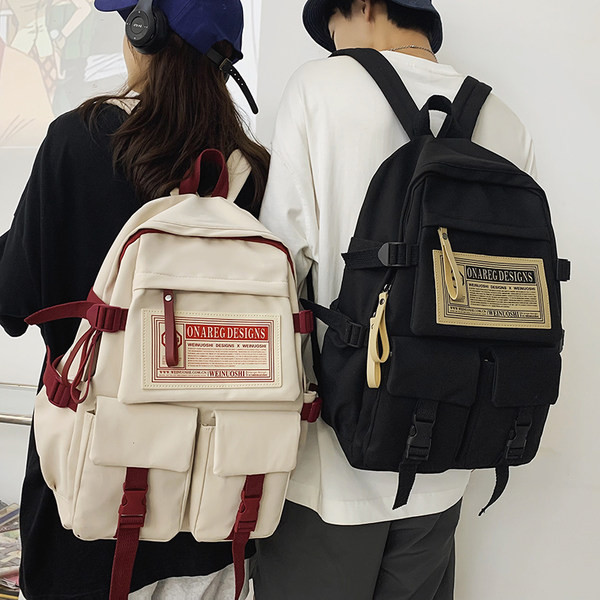 Pánsky batoh s výšivkou a vonkajšími vreckami