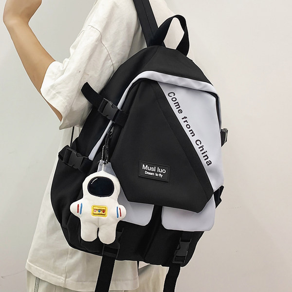 Rucsac pentru bărbați cu breloc și inscripție